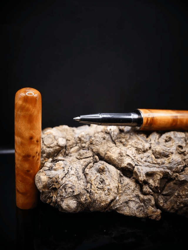 Stylo roller borgne racine de Thuya du Maroc 