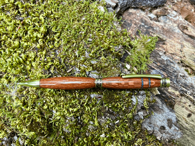 stylo cyclotron Louro Faïa