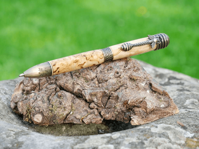Stylo bille abeille bouleau madré
