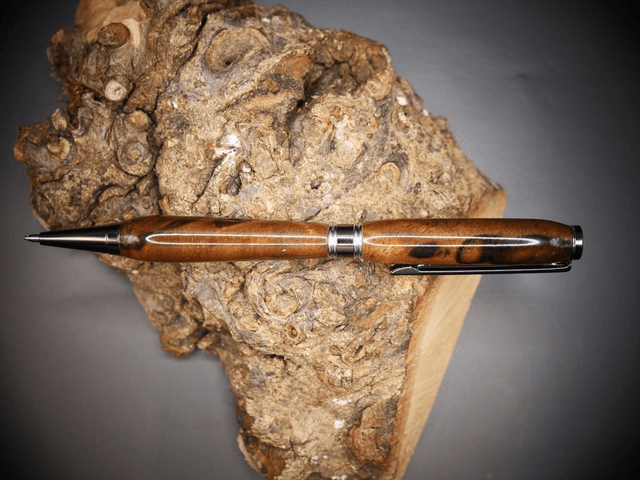 Stylo dandy Noyer Turc 