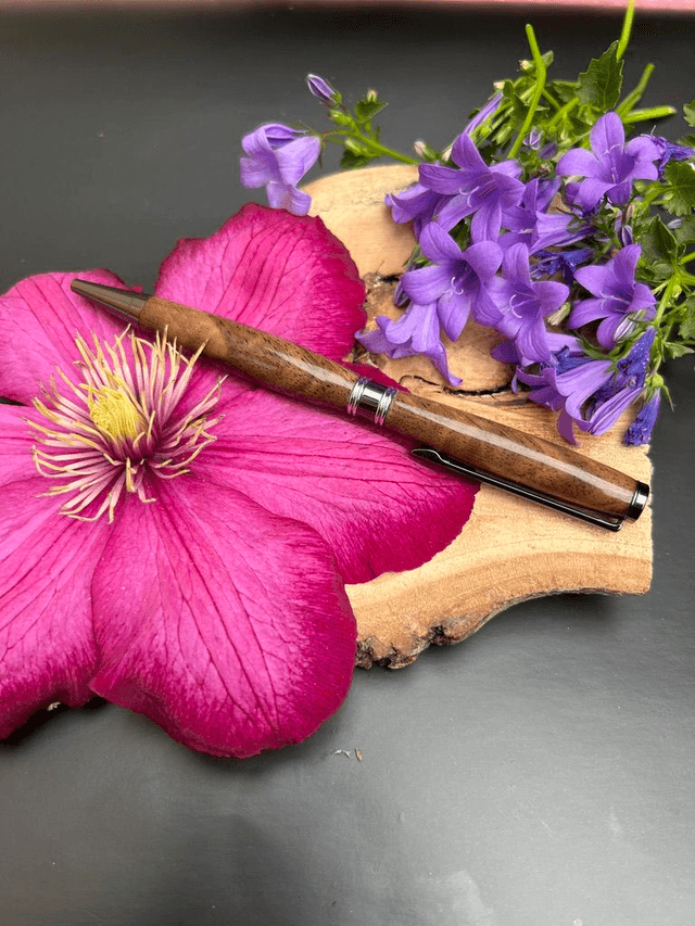 Stylo dandy Noyer Turc Français